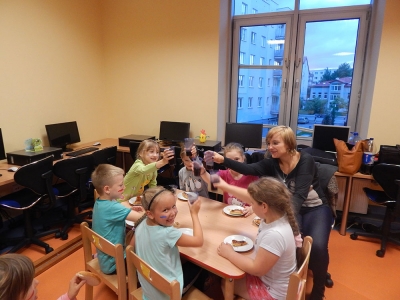 Nocujemy w szkole
